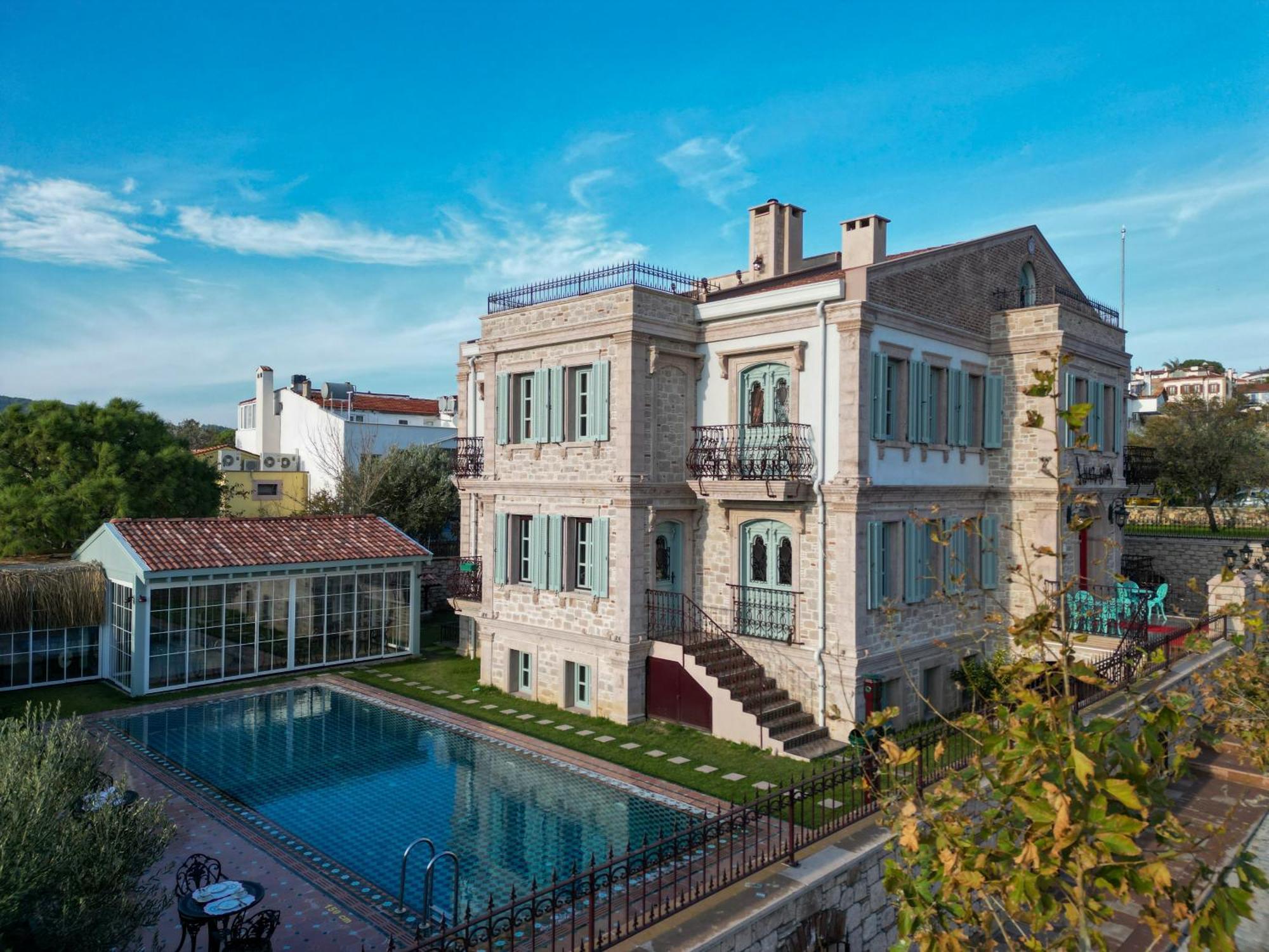 Naz Su Cunda Hotel ภายนอก รูปภาพ