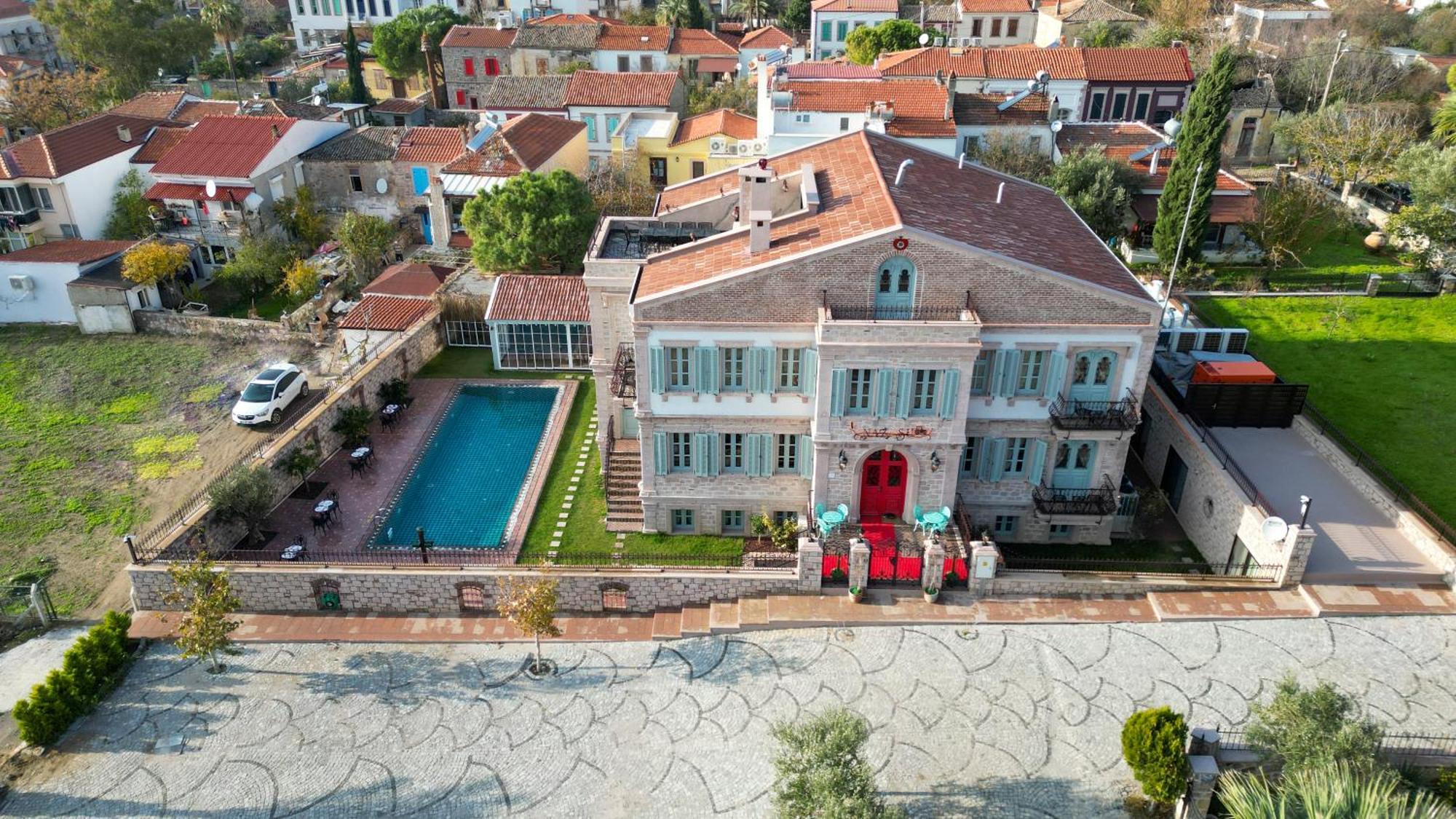 Naz Su Cunda Hotel ภายนอก รูปภาพ