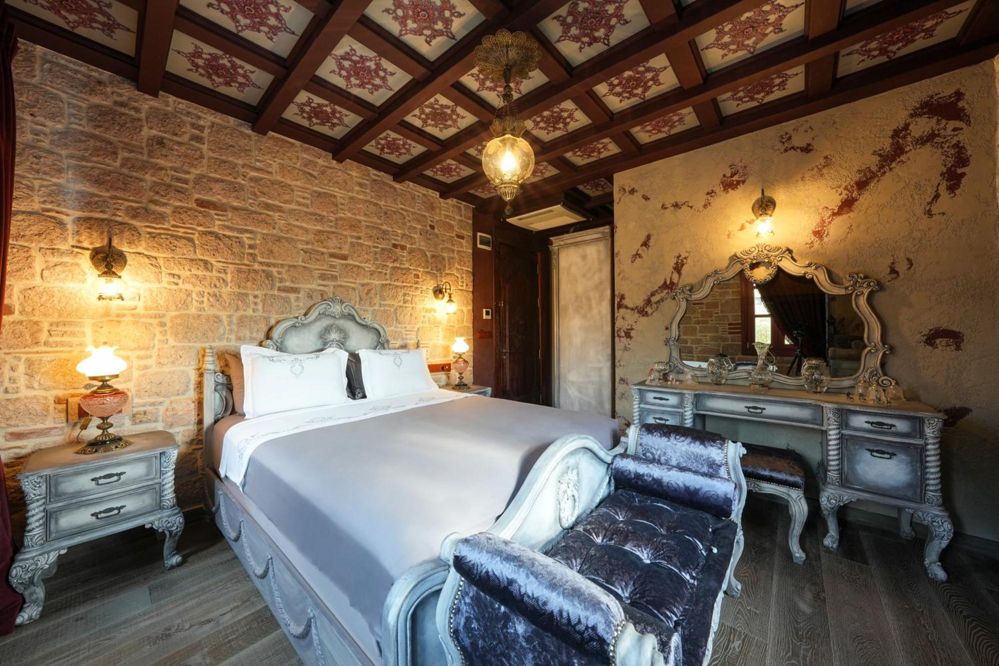 Naz Su Cunda Hotel ภายนอก รูปภาพ