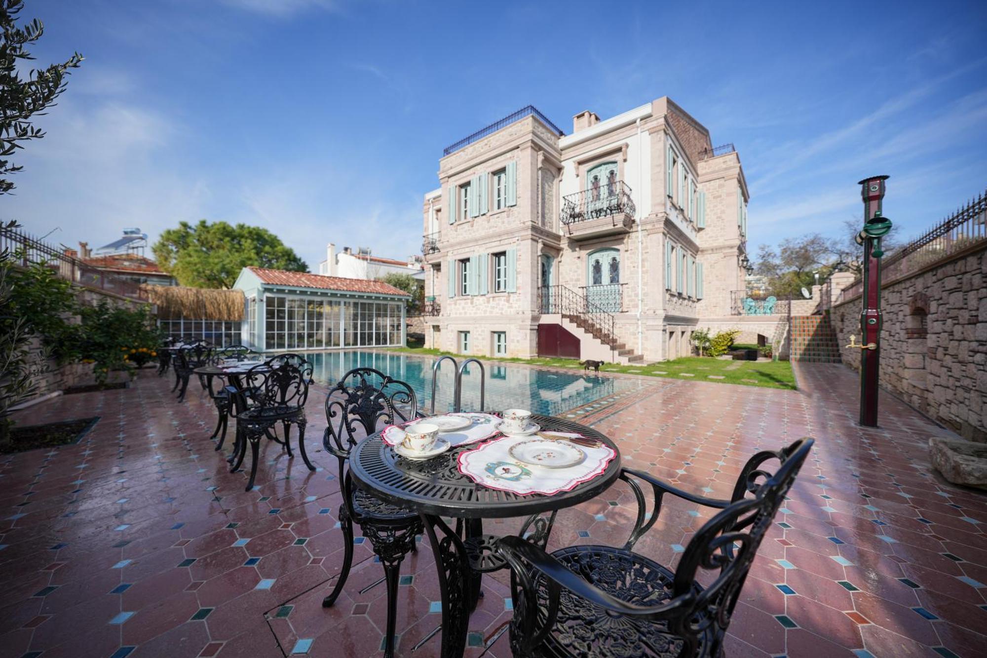Naz Su Cunda Hotel ภายนอก รูปภาพ